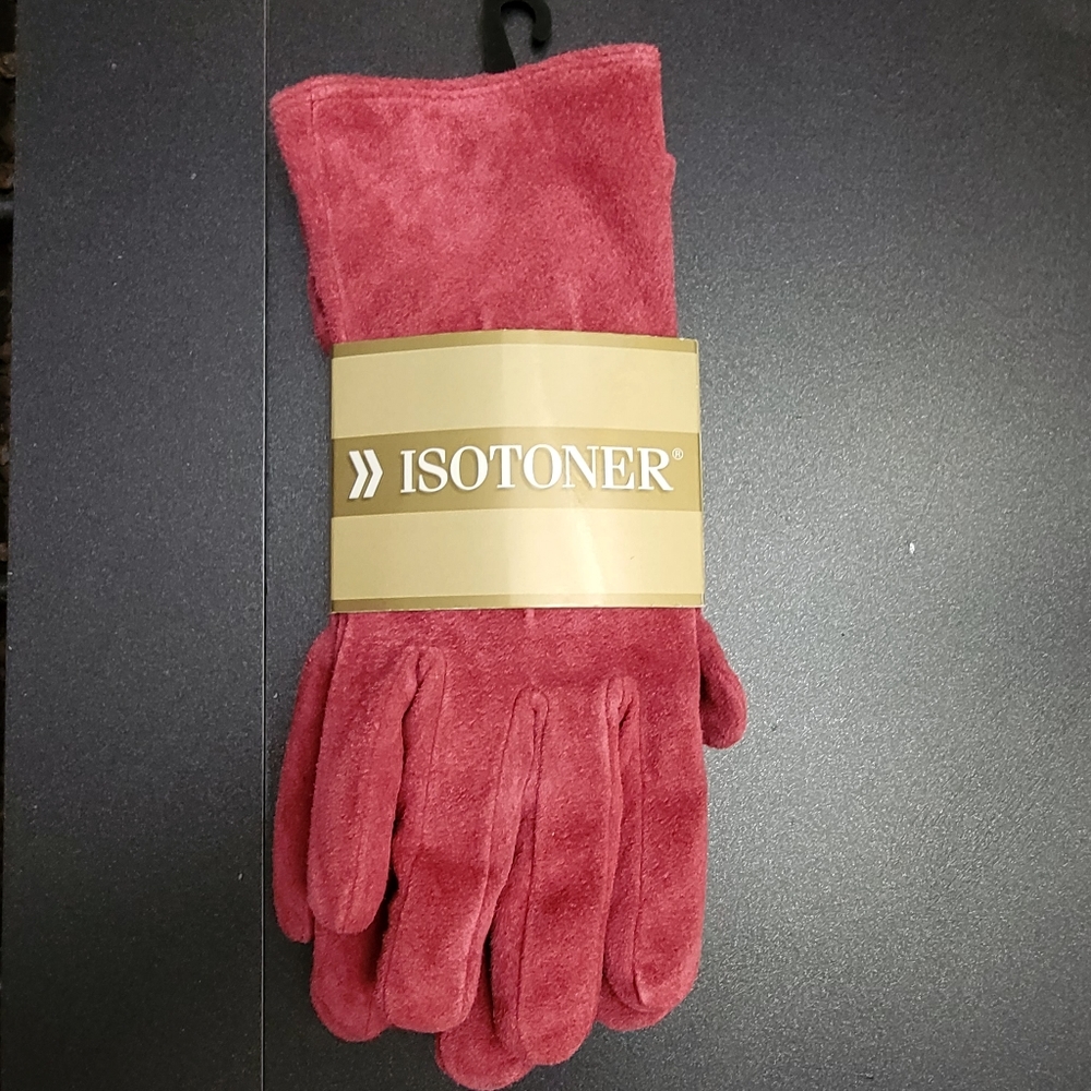 NWT ISOTONER Everyday Gloves